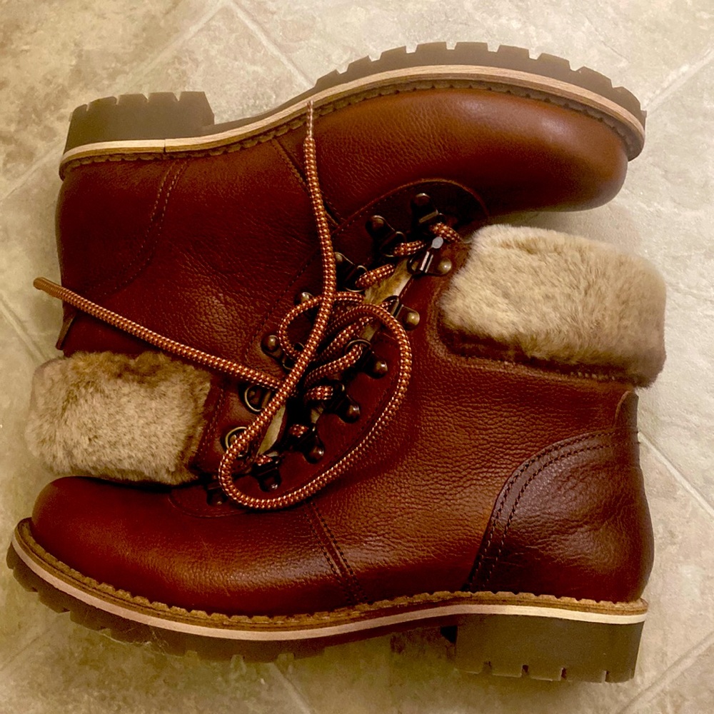 Avellini fur lined ankle boots. Genuine leather. Made in Portugal.